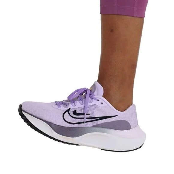 Nike Zoom Fly 5 Barely Grape Running Shoes - Picture 3 of 6